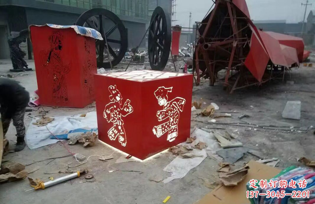 聊城高品质不锈钢皮影戏人物雕塑