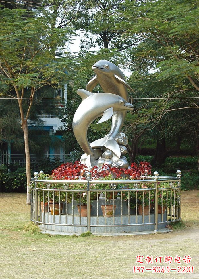 聊城不锈钢踏浪海豚雕塑