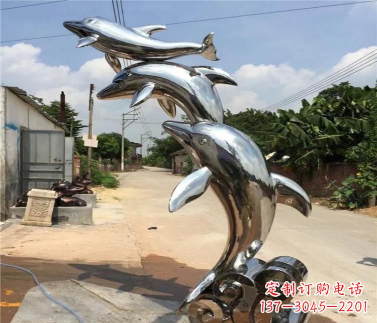 聊城冲浪海豚不锈钢雕塑
