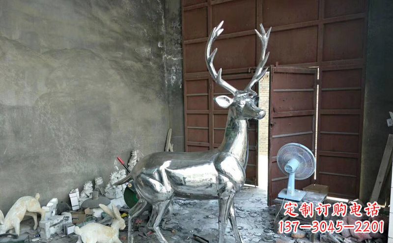 聊城艺术精美的不锈钢鹿装置雕塑