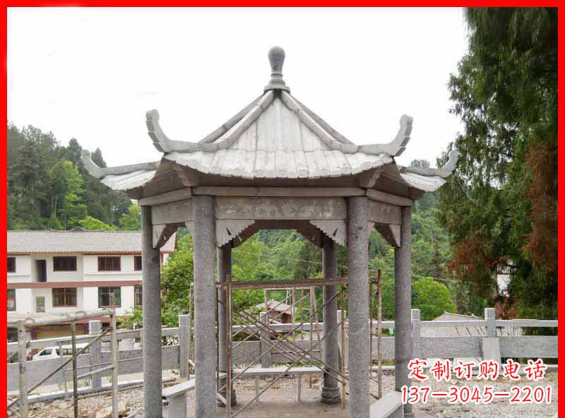 聊城公园大理石六角石雕凉亭