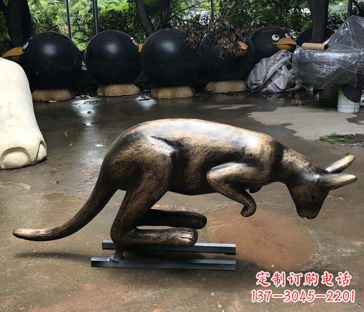 聊城中领雕塑袋鼠铜雕