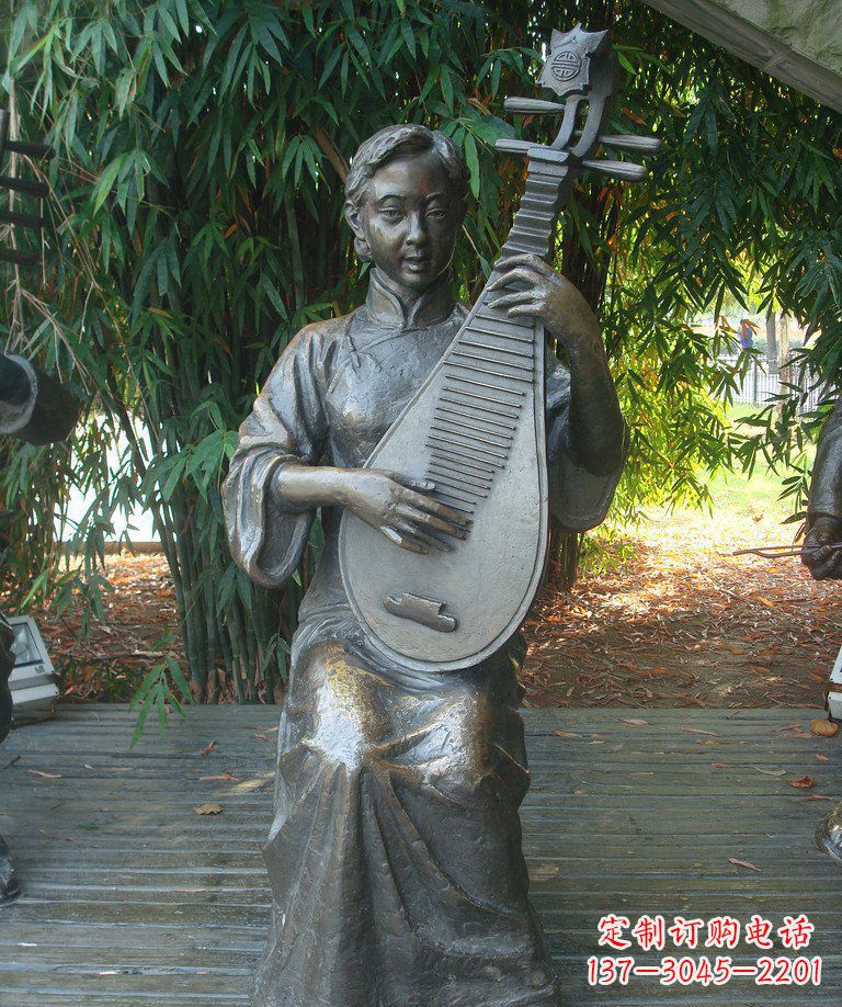 聊城精美绝伦的琵琶女郎铜雕