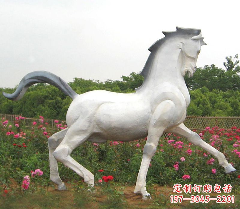 聊城中领雕塑精致的动物石雕马