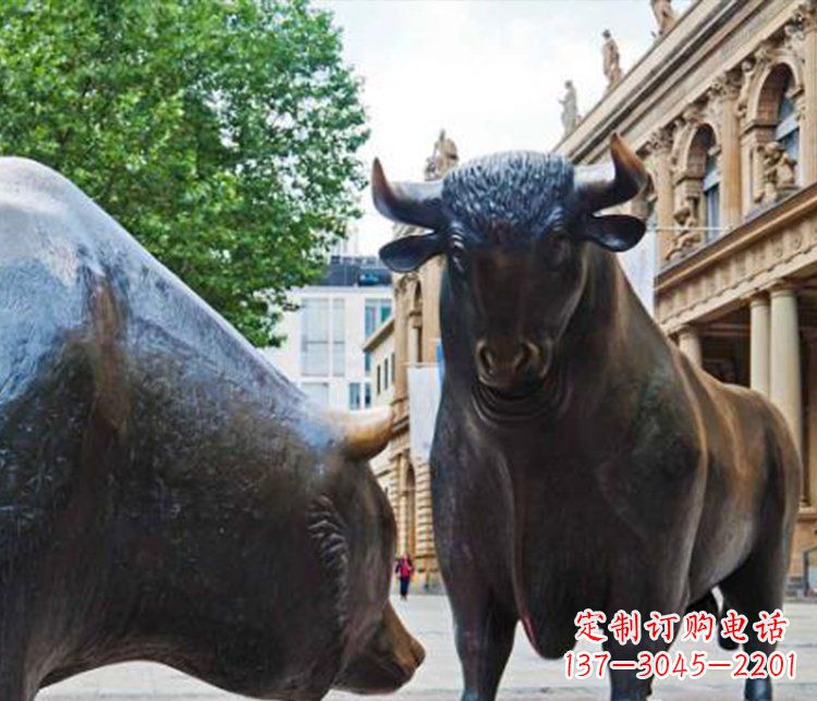 聊城公园动物铜雕小牛