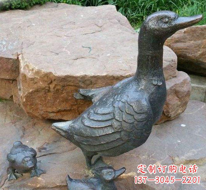 聊城动物雕塑——精致铜质鸭子雕塑