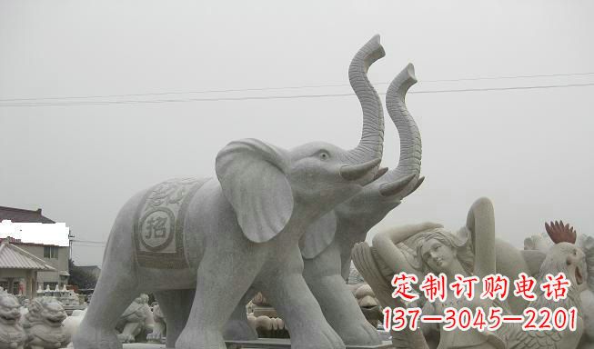 聊城公园动物长鼻大象石雕