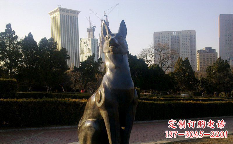 聊城公园狗动物铜雕