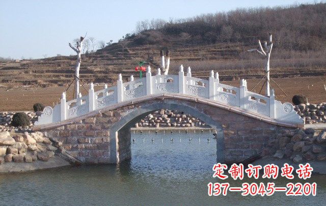 聊城独特设计的拱桥石雕