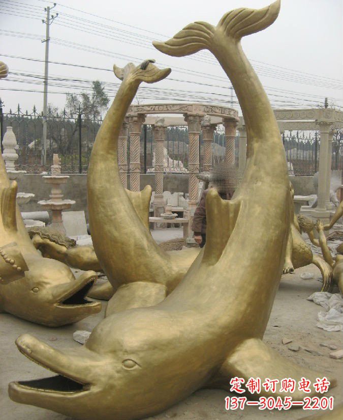 聊城公园海豚铜雕