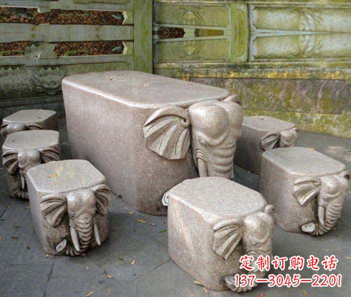 聊城公园景观大理石小象桌凳石雕
