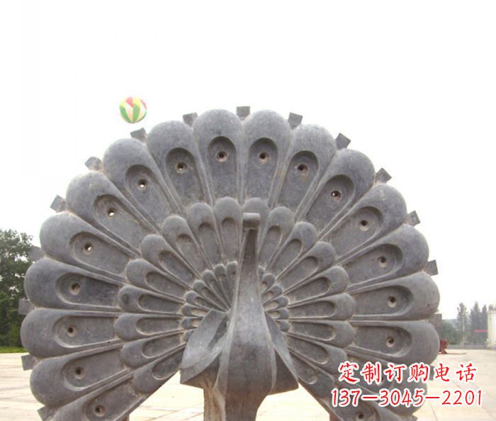 聊城公园景观孔雀开屏石雕