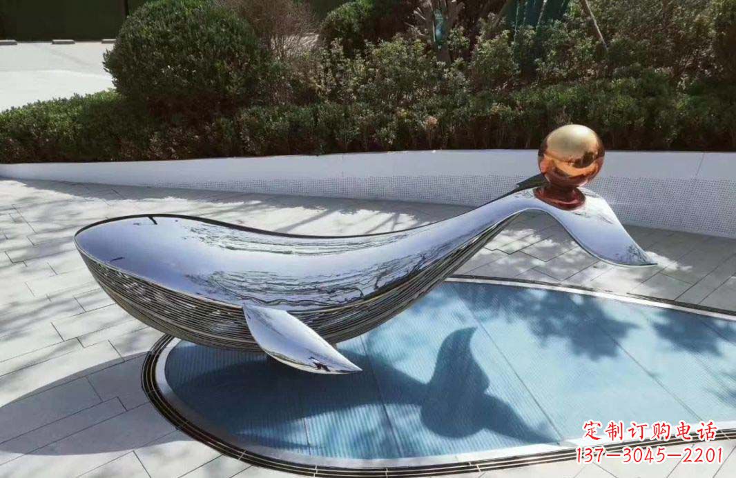 聊城新颖独特的镜面不锈钢海豚雕塑