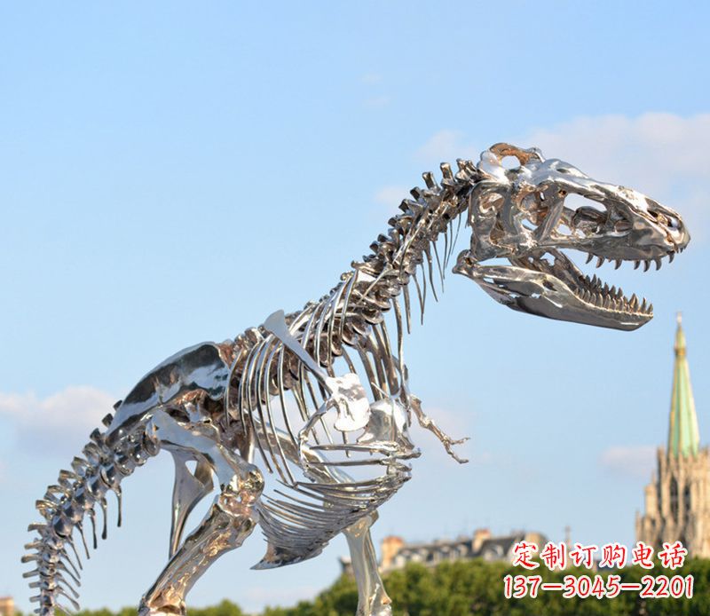 聊城不锈钢恐龙雕塑展现自然之美