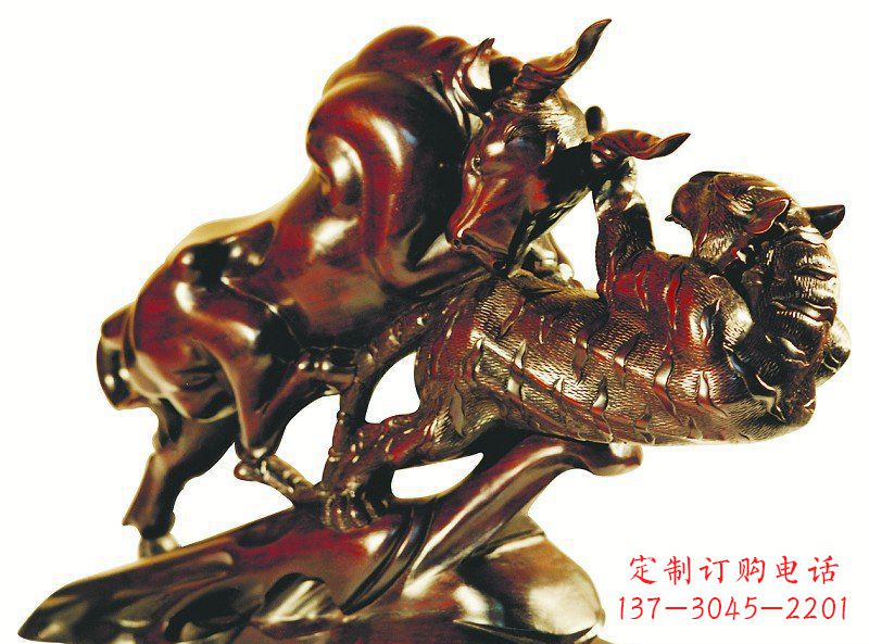 聊城风格独特的铜制老虎雕塑