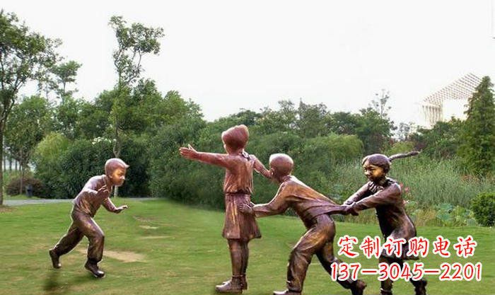 聊城风格多变的老鹰雕塑