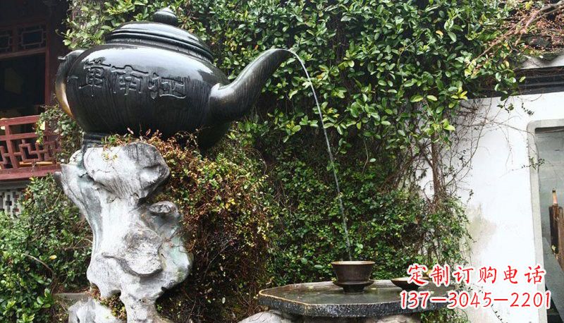 聊城铜雕茶壶,雕刻美景,带您开启新的旅程