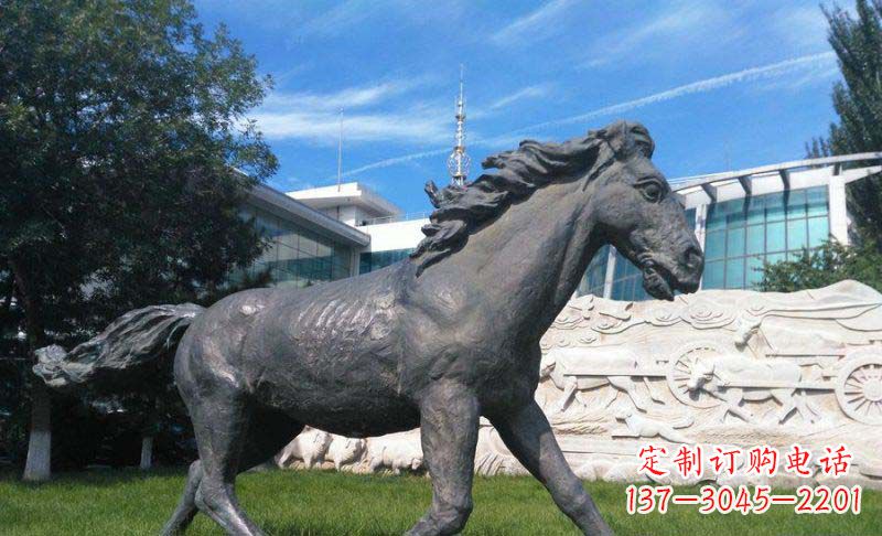 聊城马动物铜雕塑