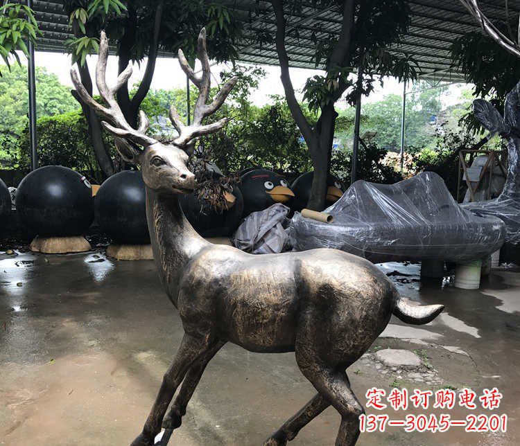 聊城公园梅花鹿动物铜雕 (3)