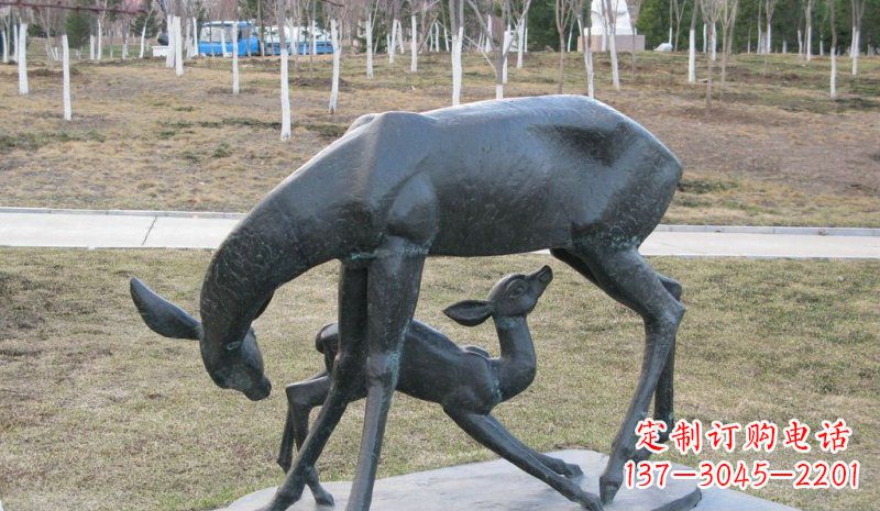 聊城公园母子鹿动物铜雕