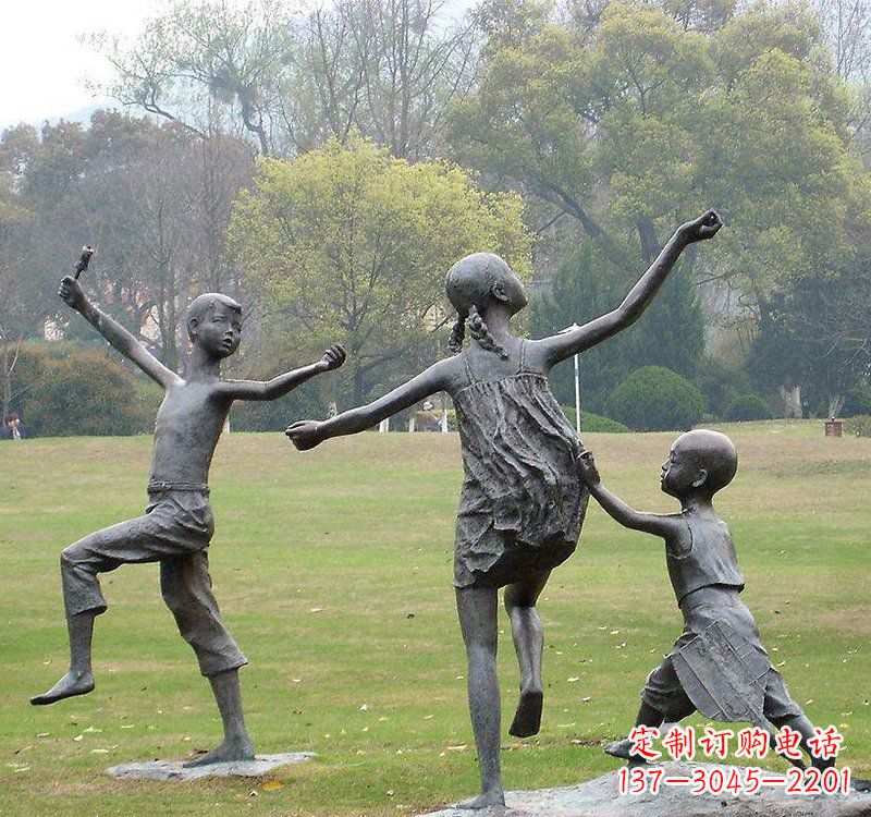聊城公园人物放风筝的儿童铜雕