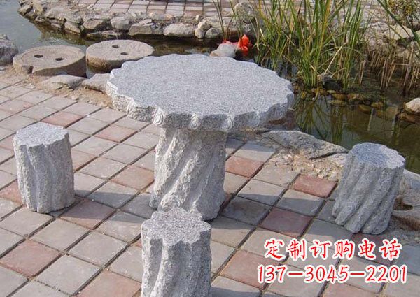聊城公园石桌凳雕塑