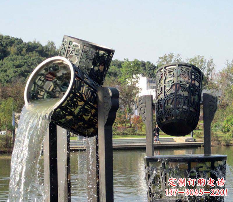聊城公园水缸喷泉铜雕