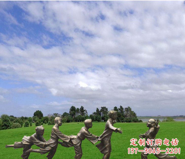 聊城铜雕老鹰抓小鸡游戏人物雕塑