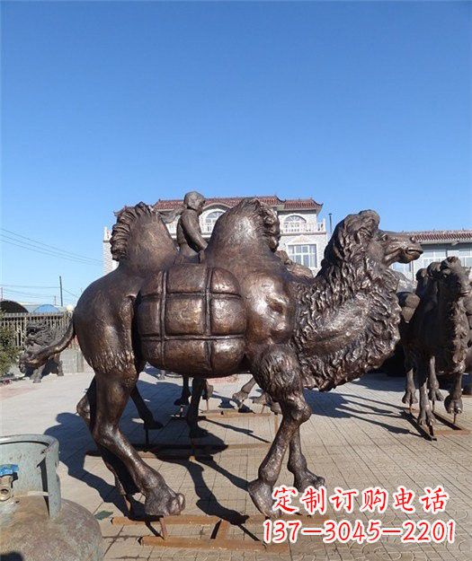 聊城高端铜骆驼雕塑定制