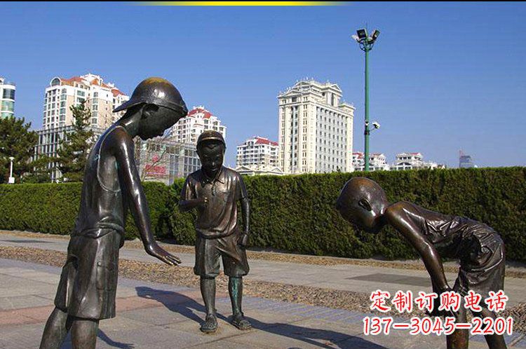 聊城玻璃钢陀螺雕塑