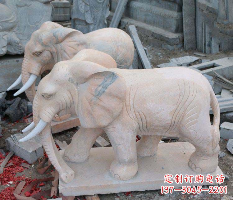 聊城雕刻出令人感动的那头大象定制公园晚霞红大象动物石雕
