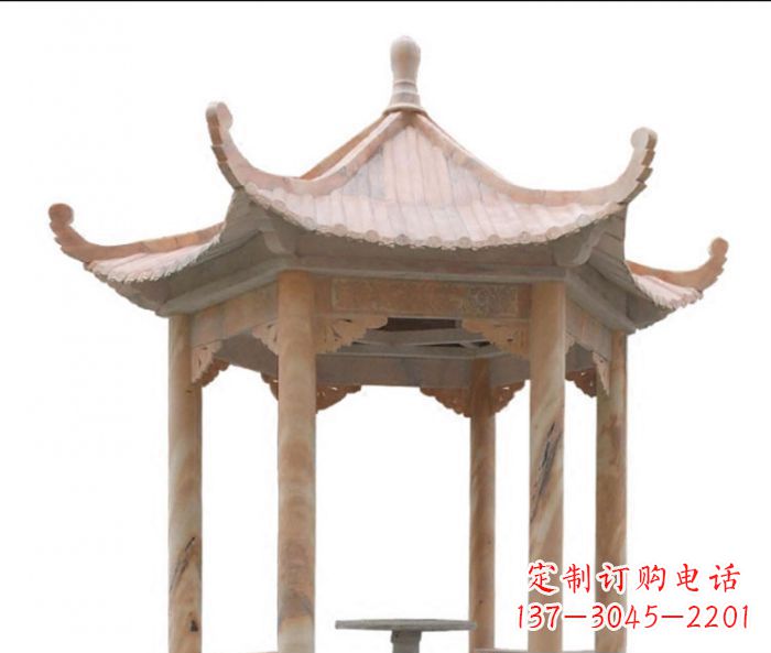 聊城美丽而优雅的公园晚霞红六角石凉亭雕塑