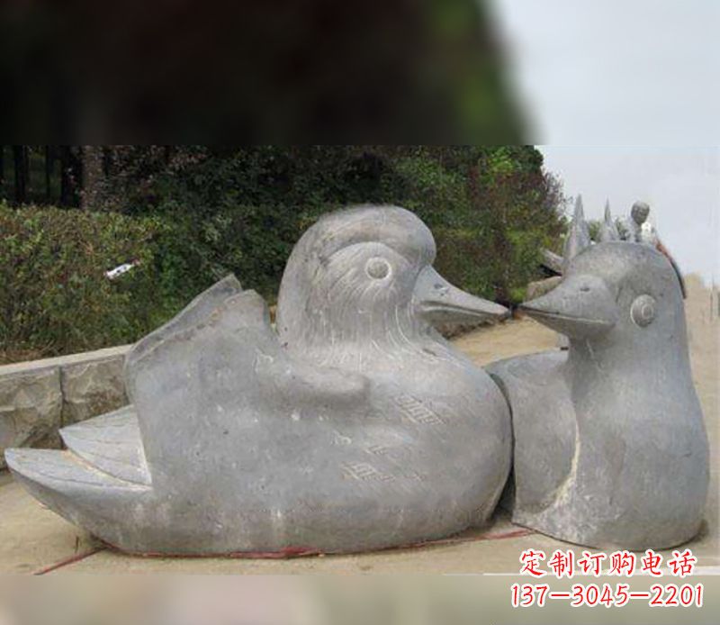 聊城公园鸳鸯石雕