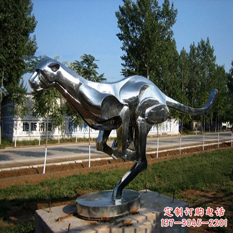 聊城活泼可爱的袋鼠拉丝不锈钢雕塑