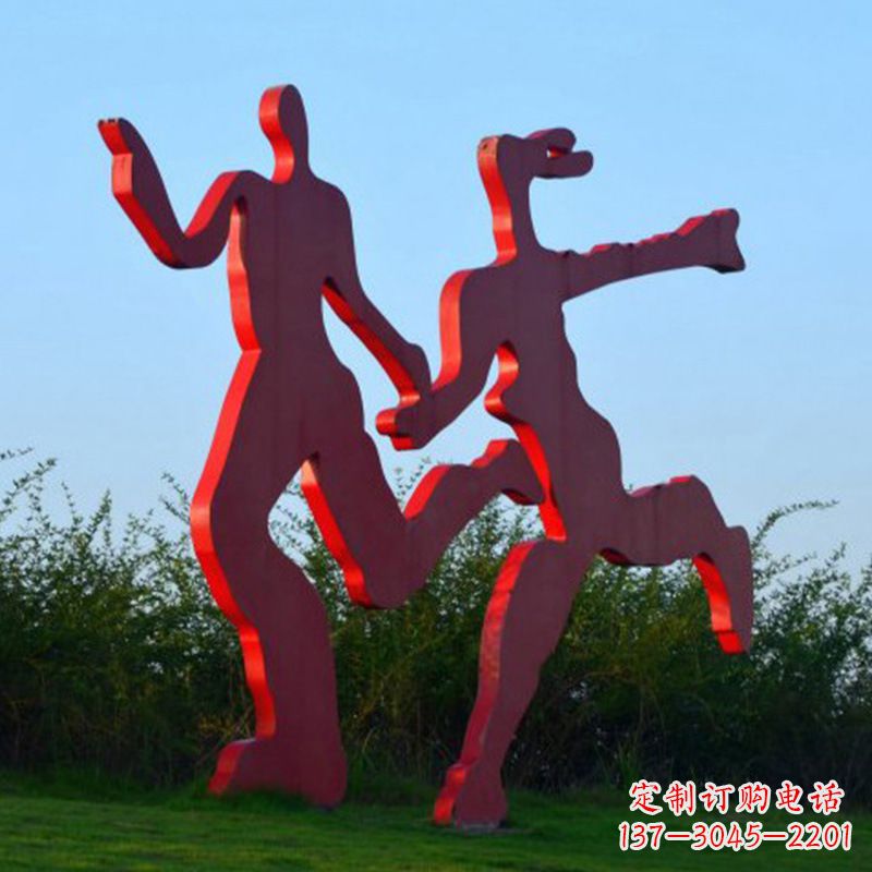 聊城情侣心剪影雕塑