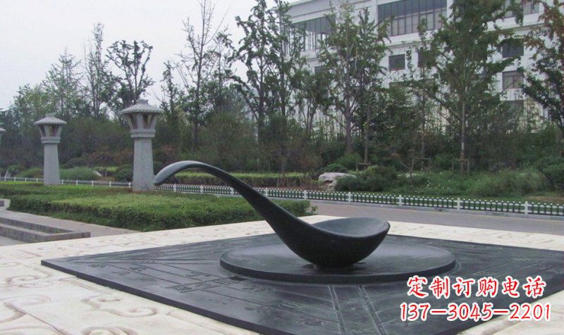 聊城中领雕塑指南针铜雕——定制你的独特景观
