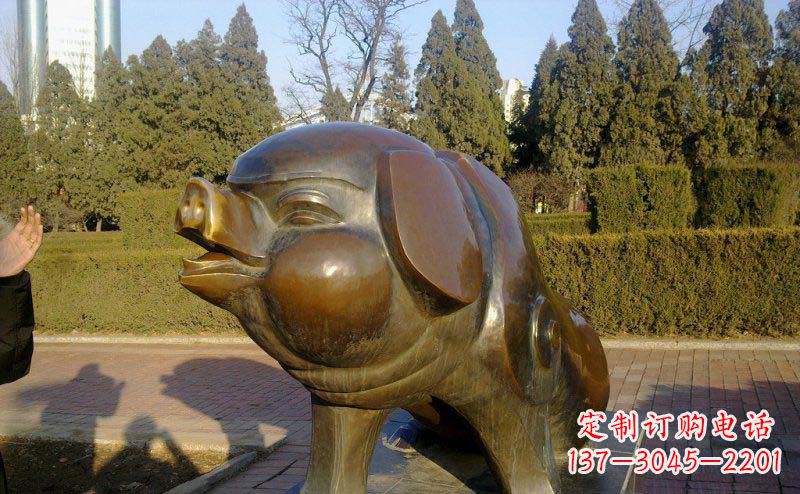 聊城定制公园猪铜雕