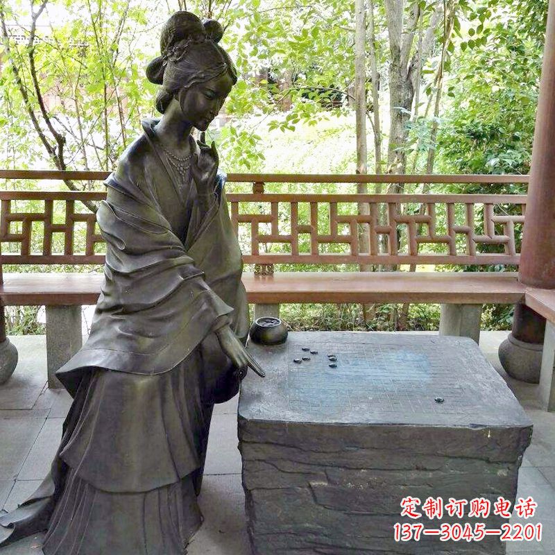 聊城艺术精灵西施下棋情景雕塑