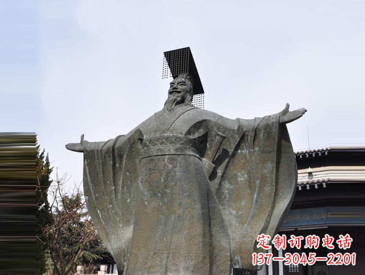 聊城秦始皇铜雕,象征历史的永恒美丽
