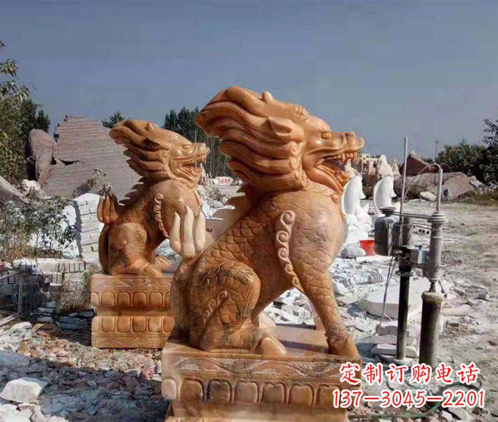 聊城精美绝伦,古典神兽晚霞红石雕麒麟