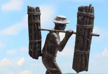 聊城精美老人铜雕，传承古代挑柴精神