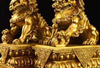 聊城故宫金狮子雕塑，精工细技定制爱心图案