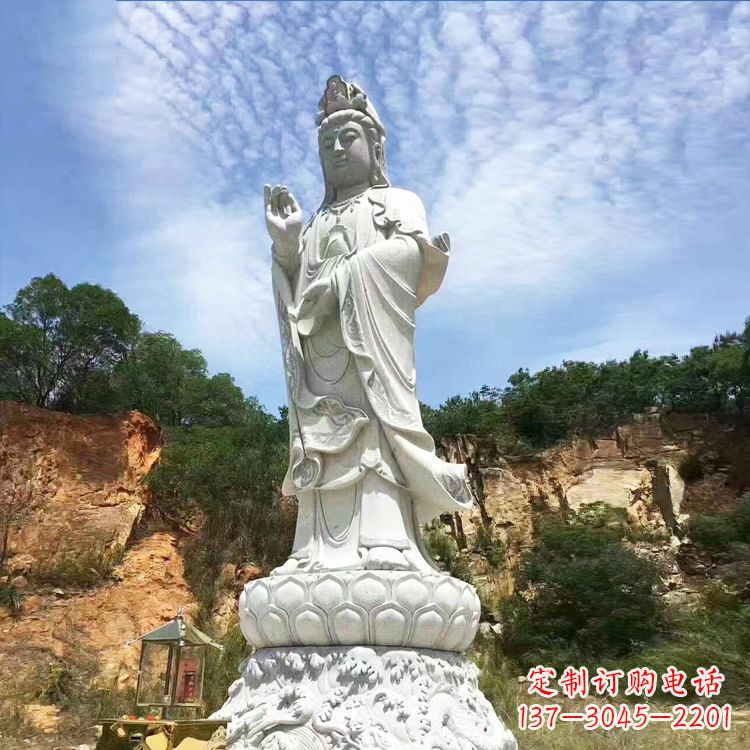 聊城观音菩萨石雕大型景观雕塑