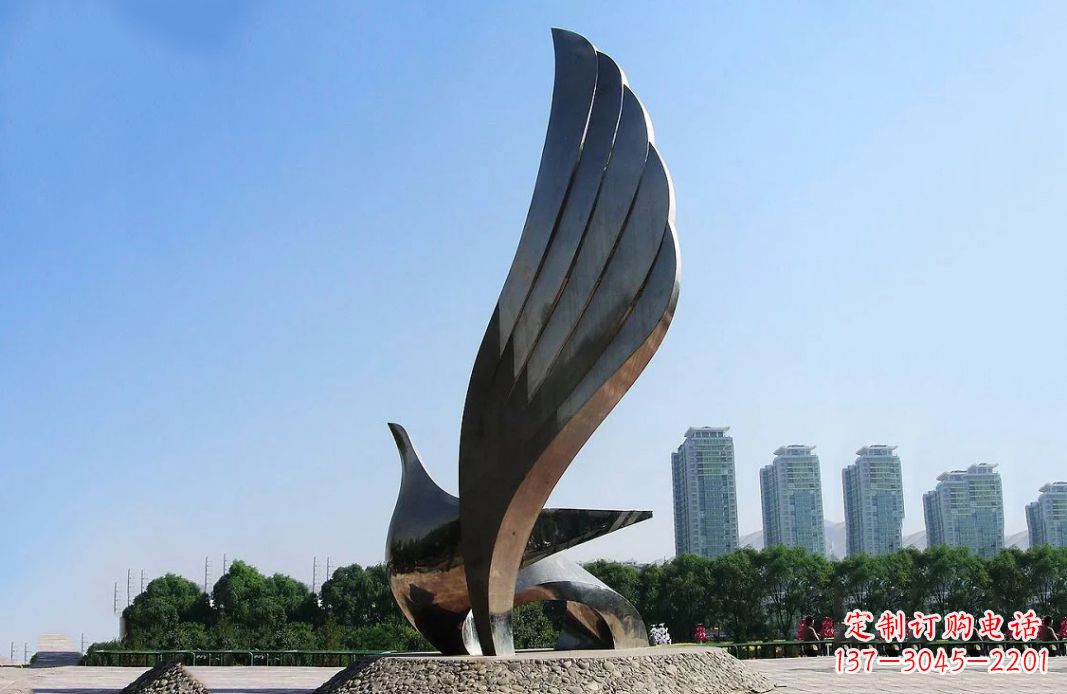 聊城广场不锈钢抽象鸽子雕塑
