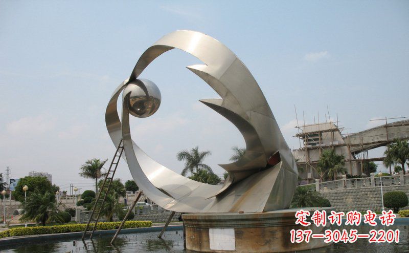 聊城广场不锈钢抽象喷泉雕塑