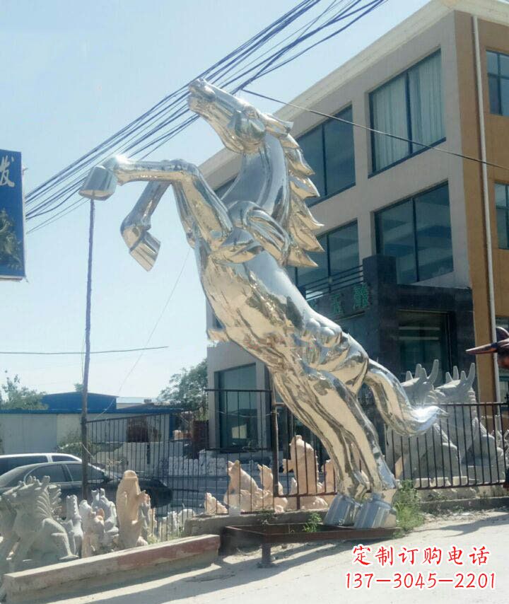 聊城广场不锈钢大型立马动物雕塑