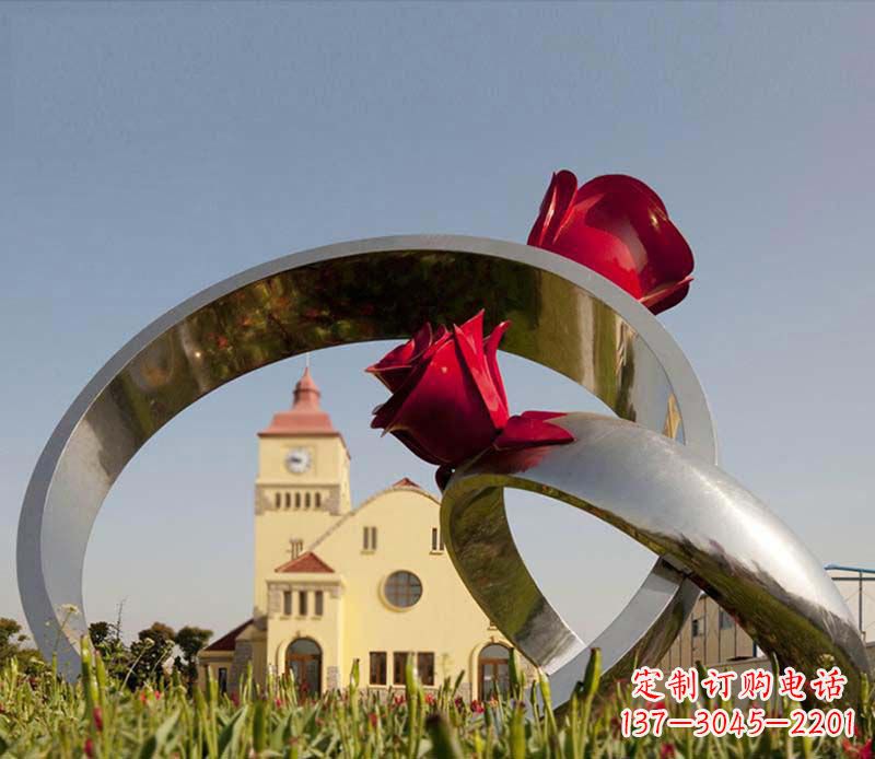 聊城中领雕塑:风格独特的不锈钢玫瑰戒指雕塑