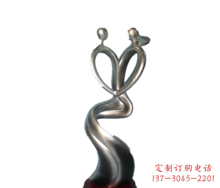聊城爱的象征——不锈钢情侣雕塑