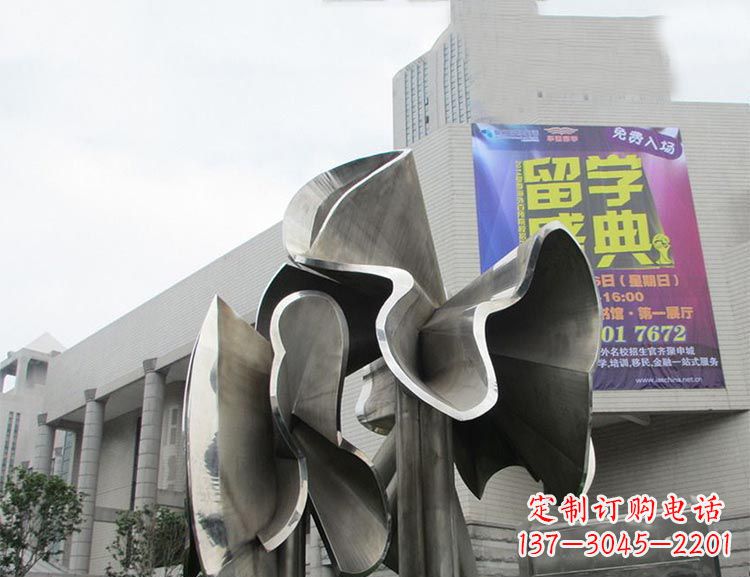 聊城广场不锈钢弯曲荷叶景观雕塑