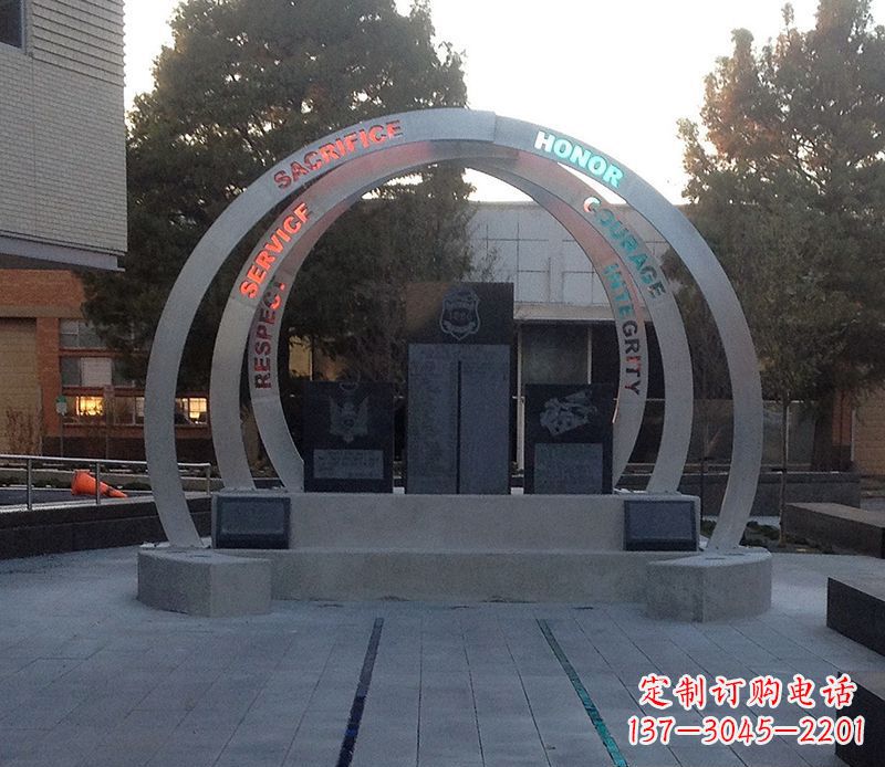 聊城广场不锈钢圆环雕塑